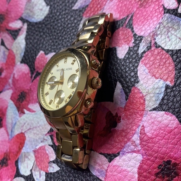 Michael Kors gold tone stainless steal Ladies Watch MK5132 Quartz movement - Picture 3 of 7